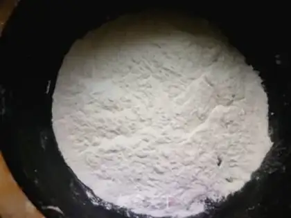 Make The pine balls, the yellow pack step 11