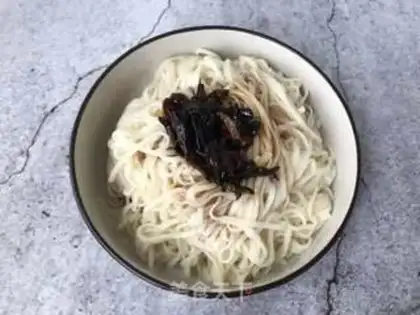 Make Onion noodles step 10