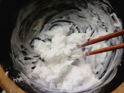 Make The pine balls, the yellow pack step 12