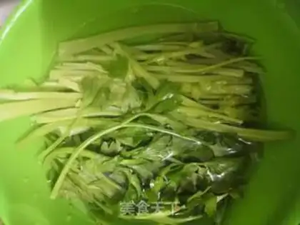 Make Celery beef step 1