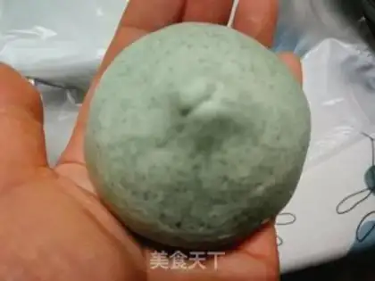 Make The pine balls, the yellow pack step 20