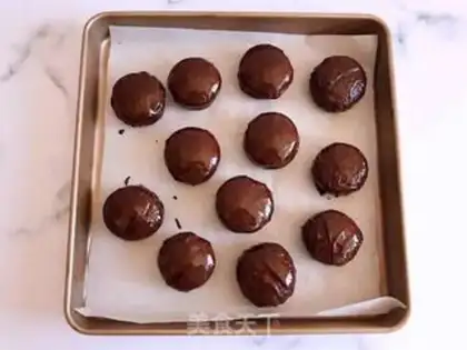 Make Mini chocolate pie step 9