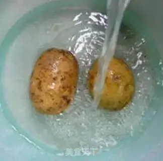 Make Crabs fried potatoes step 3