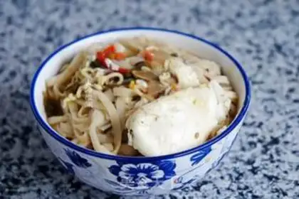 Make Hot noodle buns step 5