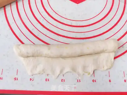 Make Onion meat pine bun step 13