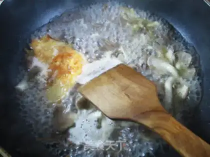 Make ♪ Squeeze the vealing veggies ♪ step 2