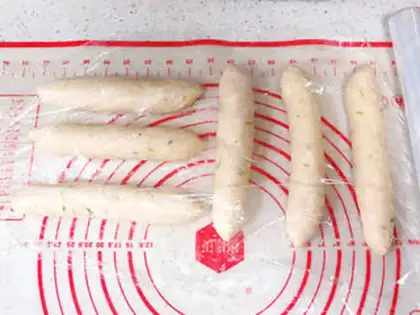 Make Onion meat pine bun step 15