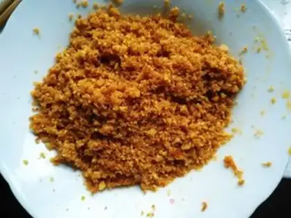 Make Fish pine, salty egg, green step 1