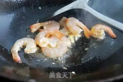 Make Shrimp and sweet peas step 4