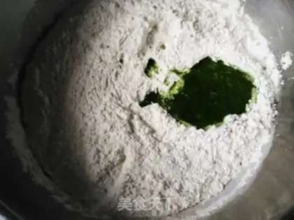 Make Fish pine, salty egg, green step 4