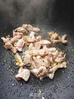 Make Doudou fried meat step 3