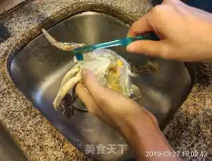Make Flowers and steam crabs step 0
