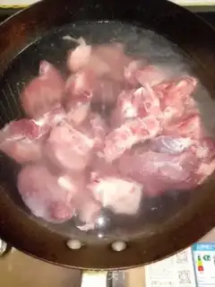 Make Worm and grass stew ribs step 0