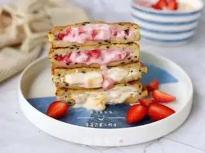 Make Strawberry mango sandwiches step 14