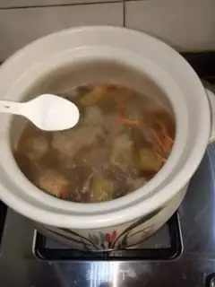 Make Worm and grass stew ribs step 4