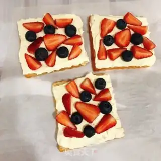 Make Fruit sandwich step 6