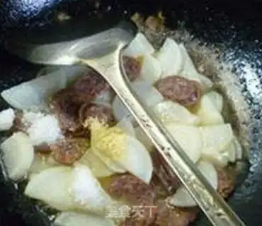 Make Spicy sausage for radish step 10