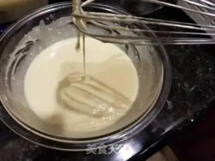 Make Scrambled eggcake step 1