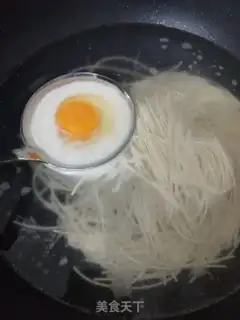 Make Cream steak egg noodles step 2