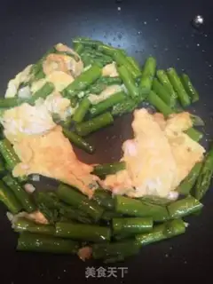 Make Eggs and storks step 4
