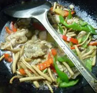 Make Twin peppers, mushrooms, bullfrogs step 13