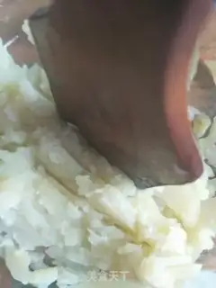 Make Milky mashed potatoes step 1