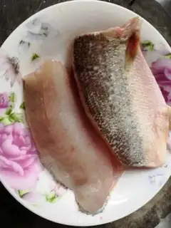 Make Fried bass step 0