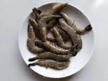 Make Garlic shrimp step 3