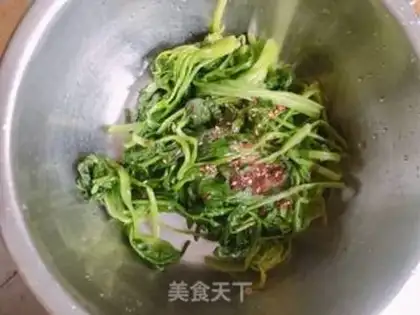 Make Spicy spinach step 2