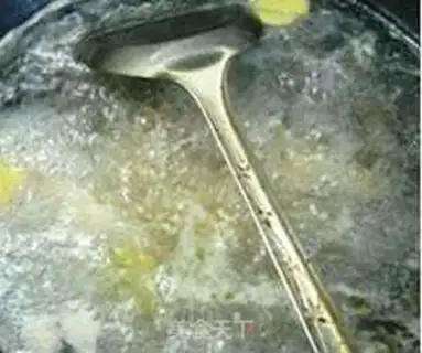 Make Blackwood, peanut and rice claws step 4