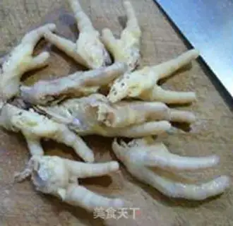Make Blackwood, peanut and rice claws step 5