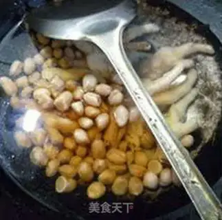 Make Blackwood, peanut and rice claws step 6
