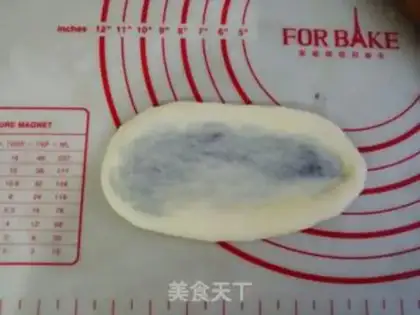 Make Spaghetti bread step 6