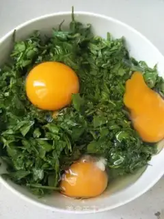 Make Eggs on the ground step 1
