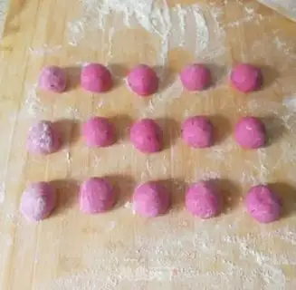 Make Rose bread step 7