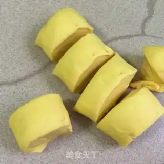 Make Simulate potato buns step 4