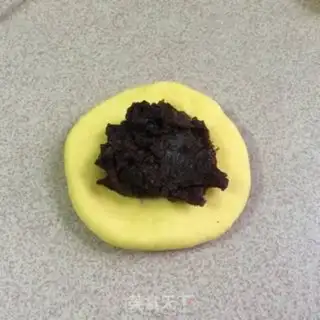 Make Simulate potato buns step 5
