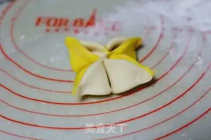 Make Fancy buns step 8