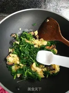 Make Noodle sea cucumbered eggs step 8