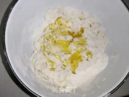 Make A leaf clip step 1