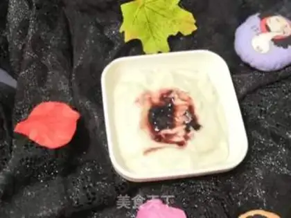 Make Taste and blueberry sauce step 3