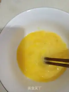 Make Shrimp-covered eggs step 3