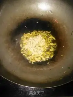 Make Shrimp-covered eggs step 5