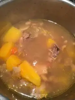 Make Pumpkin peanuts and snow chicken soup step 10