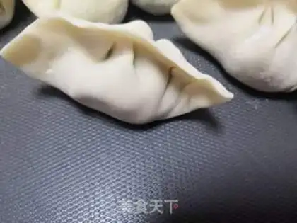 Make Frozen meat dumplings step 4