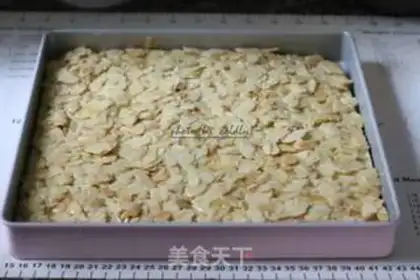 Make French caramel almonds step 13