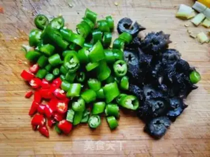 Make Sea cucumbered eggs step 2