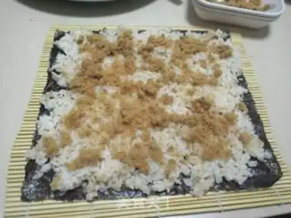 Make Cucumber carrot sushi step 5