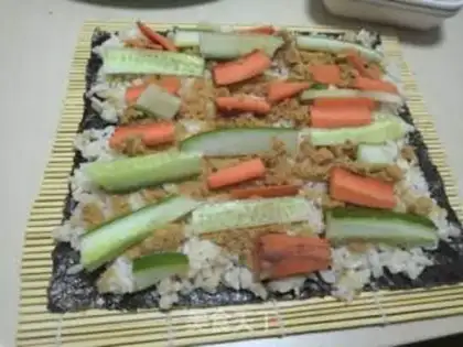 Make Cucumber carrot sushi step 6