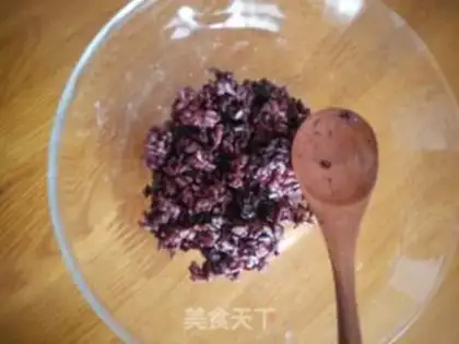 Make Milk and red bean rolls step 1